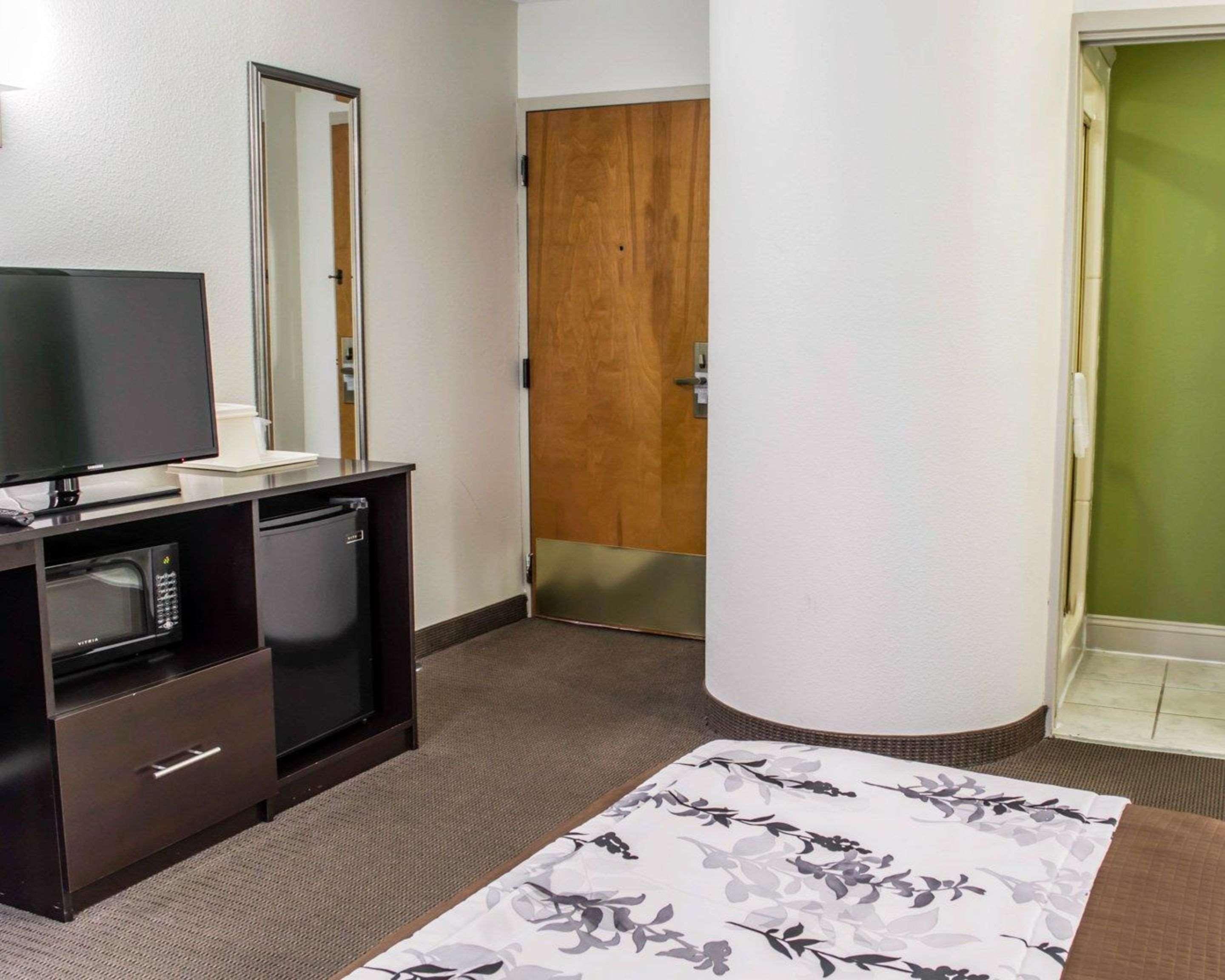 Sleep Richmond South Inn 2*